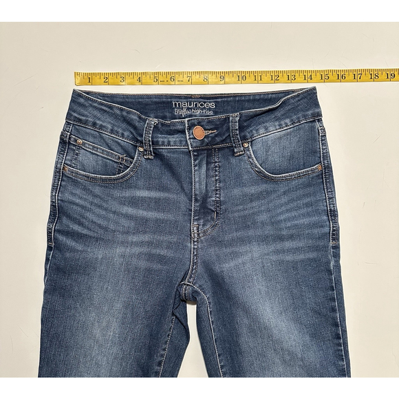 Maurices Everflex High Rise Jeans Womens 6 Regular BLUE Distressed Cowgirl Farm - Picture 4 of 16
